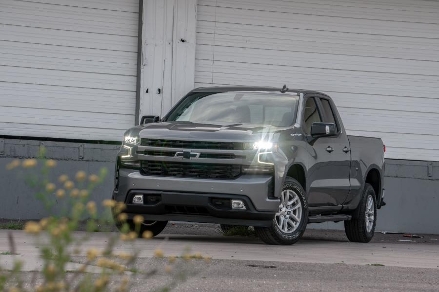  Chevrolet Silverado RST Double Cab 2018 года  (фото 23 из 40)